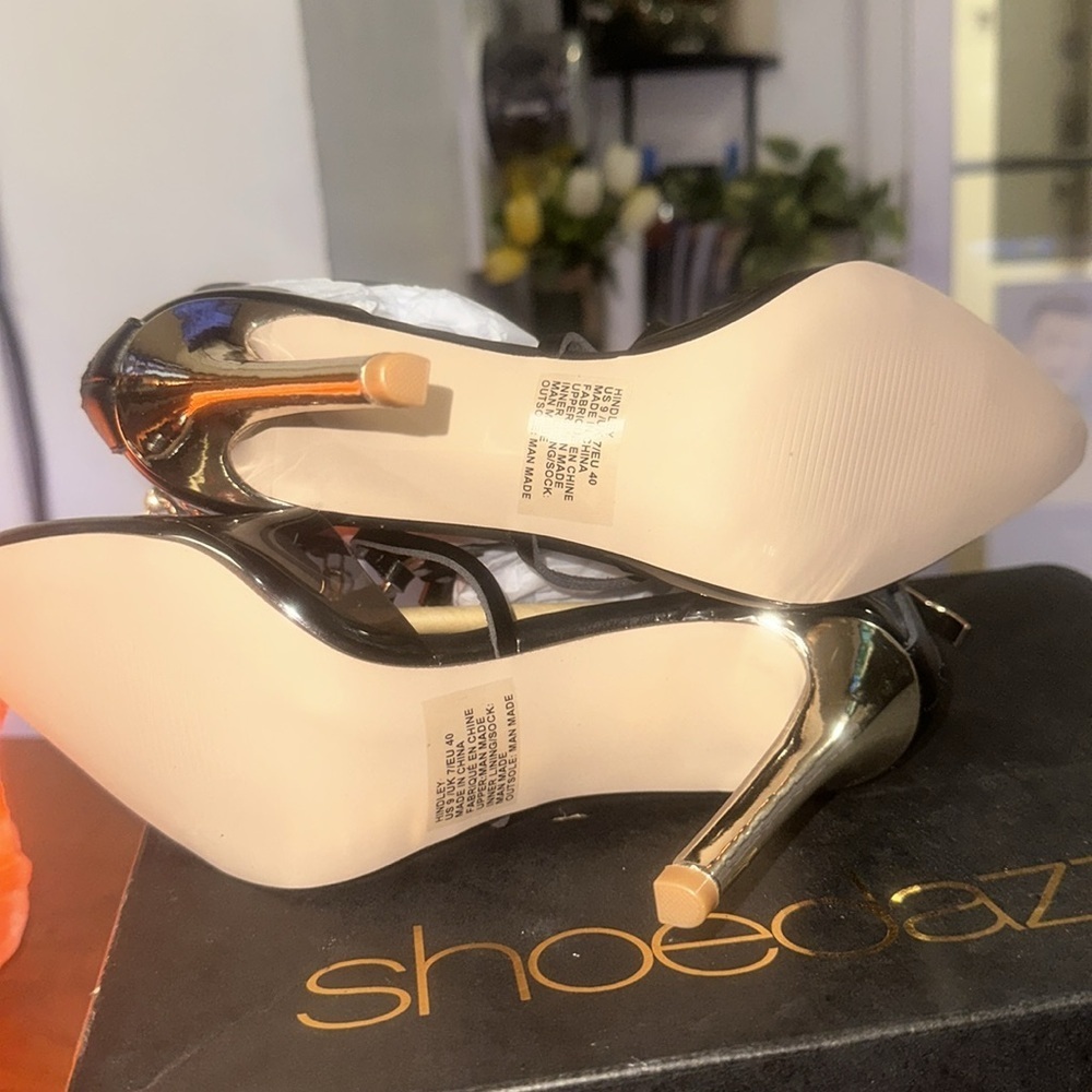 Shoedazzle - HINDLEY HEELED SANDAL - Picture 3 of 9